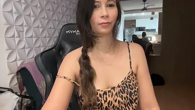 Fenixheaven's Live XXX Chat