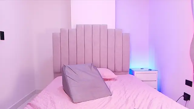 Czat XXX na żywo – kaylieevans_