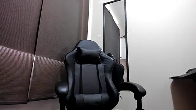 KendricTorres webcam show