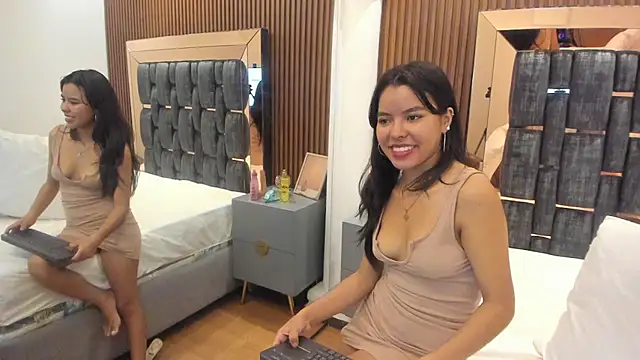 Dulce_Glamor_'s Webcam Show