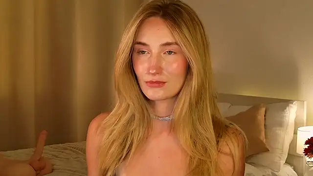 bella__rose's Live Chat Room