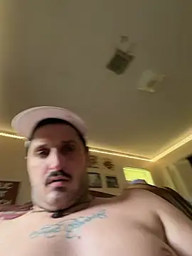 Pokazy przed kamerką – PoundedCajunGuy93