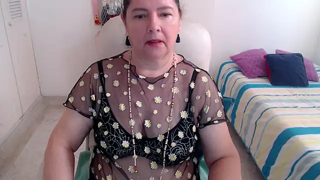 leonela_69 网络视讯表演