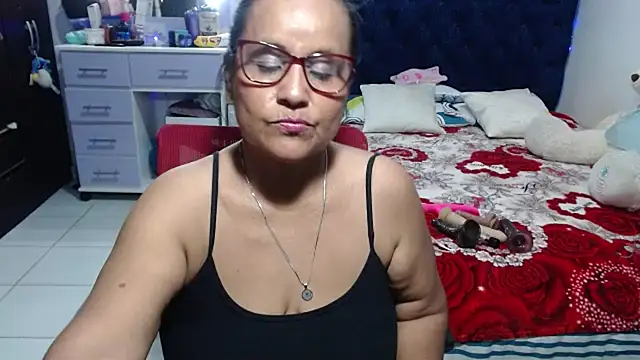 دردشة pervert_mommy_ الجنسية المباشرة