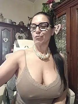 Chat +18 de Melmamalhuda@xh ao vivo