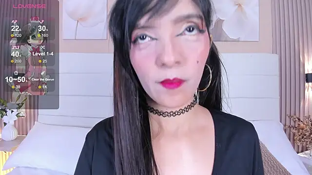 LisaLain 即時 XXX 聊天