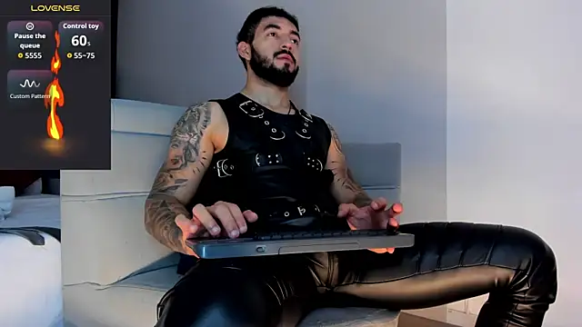 Czat XXX na żywo – MarkWalker__