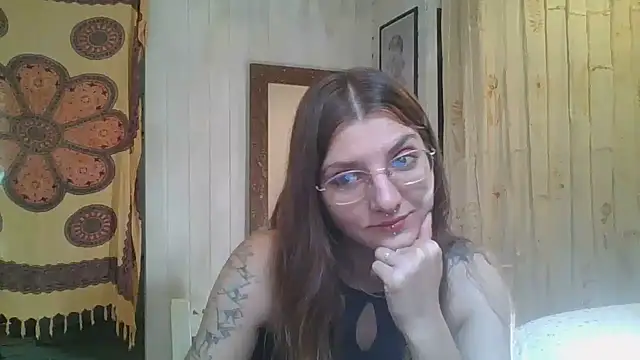 Chat XXX en directo de SweetyBabyDemon