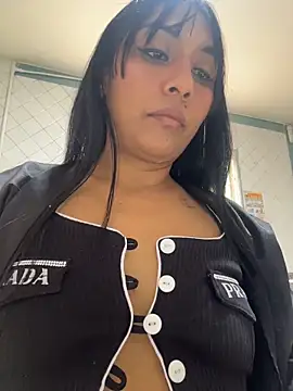 MELIZ_QUEEN live XXX chat