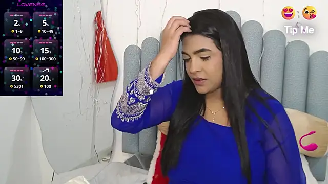 lakshmiraniii's Live XXX Chat