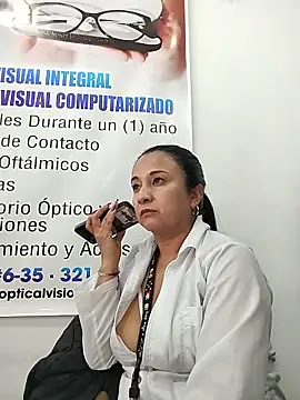 _Dr-Luna_1 – Live XXX-chat