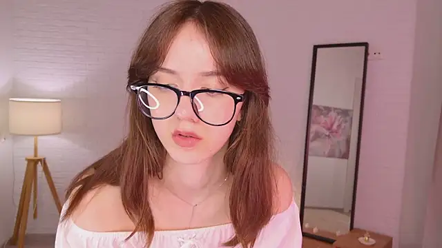 Kira__candy's Webcam Show