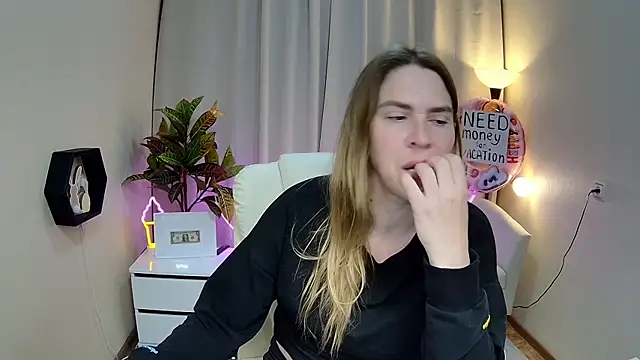 Chat XXX en directo de TessaDaybreak