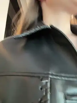 Chat +18 de KristiRich ao vivo