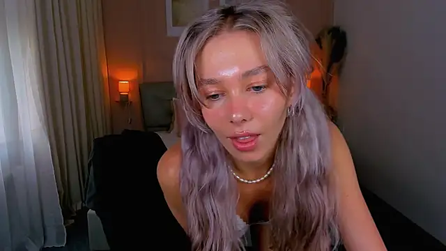 LuluAlis Adlı Modelin Canlı XXX Sohbeti