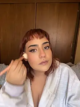 name_less_lulu webkamerás műsora