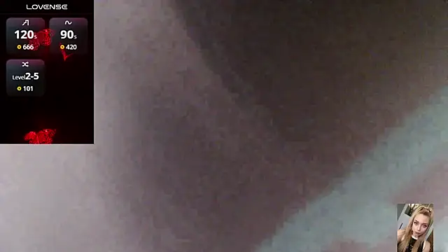 Blondiewithanass Webcam show