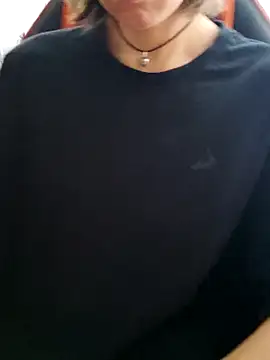 Aashikalaa 라이브 XXX 채팅