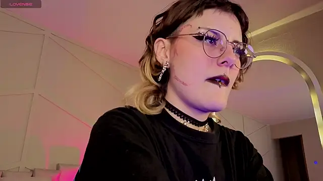 دردشة Rossiee_huntt الجنسية المباشرة