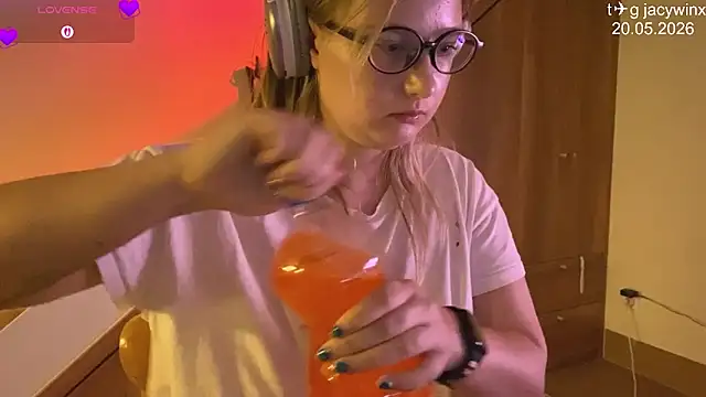 JacyWinslat 现场XXX聊天