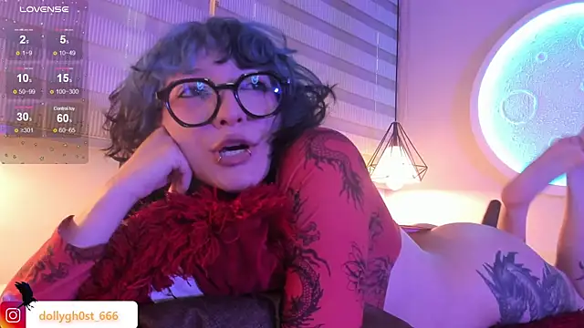Chat +18 de Ghosty_Doll ao vivo