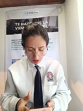 Chat +18 de Valentina--1 ao vivo