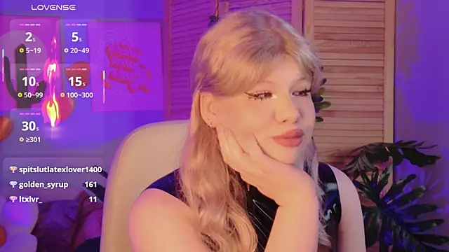 Chat +18 de LilithNlsn ao vivo