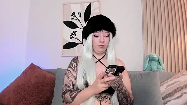 Czat XXX na żywo – HannahSkies