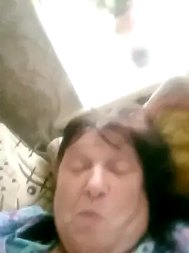 Apeesynka55211 élő XXX-chatje