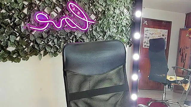 DestinyHills Live XXX-chat