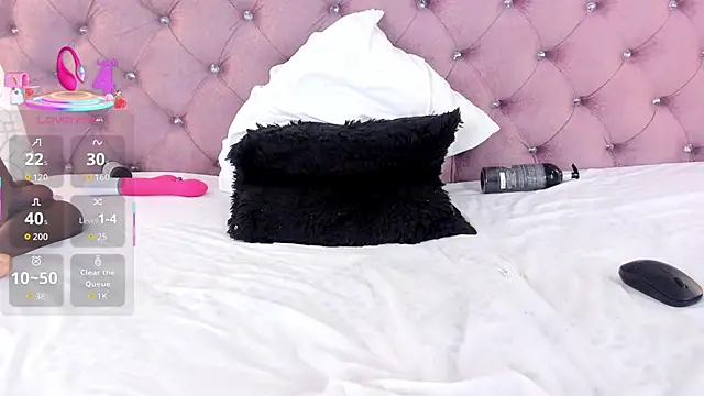 LilyRoxi's Live XXX Chat