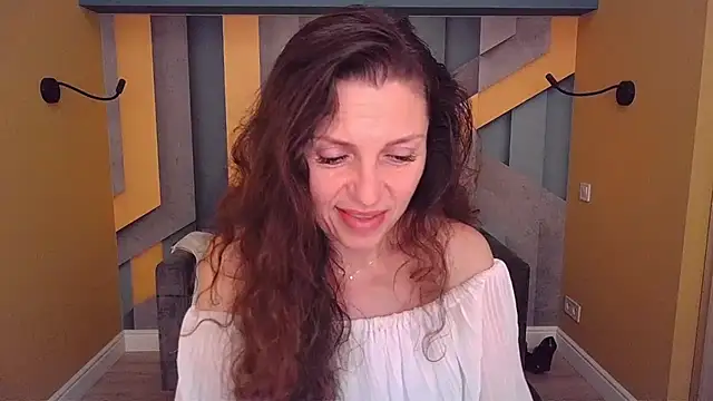 Chat +18 de EllaLong ao vivo