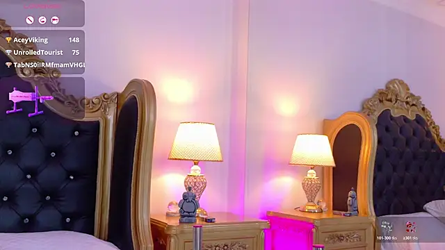 AdelinaVans' Live XXX Chat