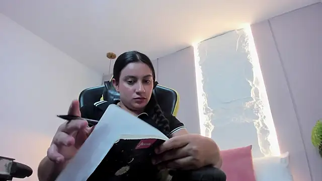 kira_relish live XXX chat