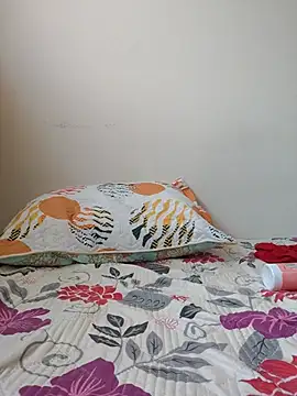 SeleneLuminari8 Adlı Modelin Canlı XXX Sohbeti