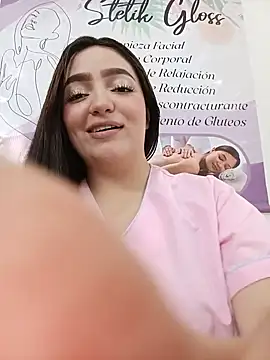 JUANITA-ROJAS' Live XXX Chat
