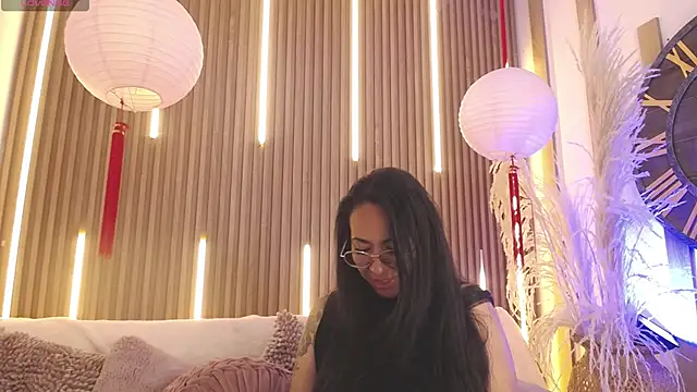 Velvet_Curly – Live XXX-chat