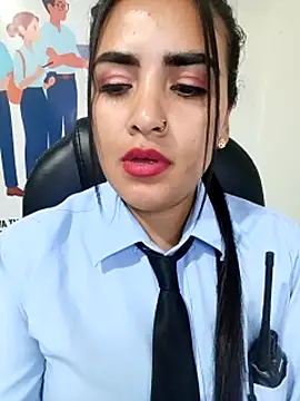 Show de MAYE__13 na webcam