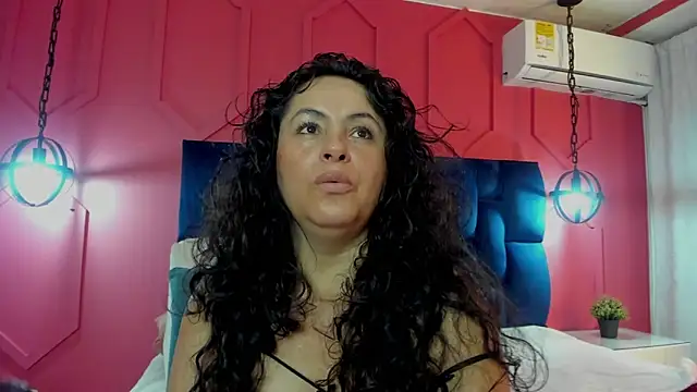 hanny_milf 라이브 XXX 채팅