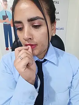MAYE__13's Webcam Show