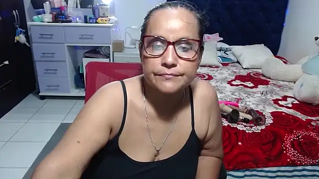 pervert_mommy_ Adlı Modelin Web Kamerası Şovu