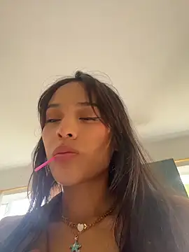 Mia-villalobos' Live XXX Chat