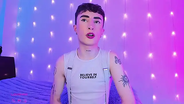 XXX chat uživo modela SebastianHilton