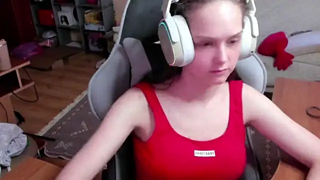 Chat XXX en directo de SharybbFace