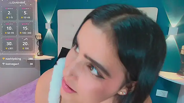 Chat +18 de MiaaCarter_ ao vivo