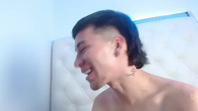 dafnne_and_thomas' Webcam Show