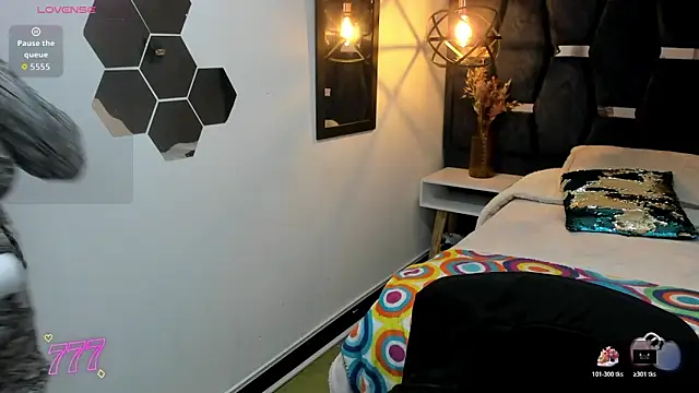 Chat +18 de KatteMilf ao vivo