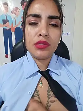 MAYE__13 Pertunjukan Webcam