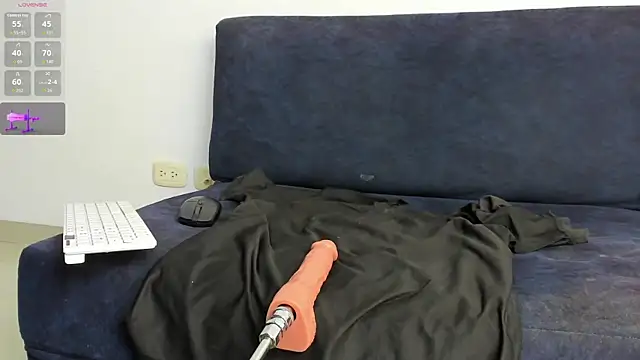 idkusethis Chat XXX in diretta