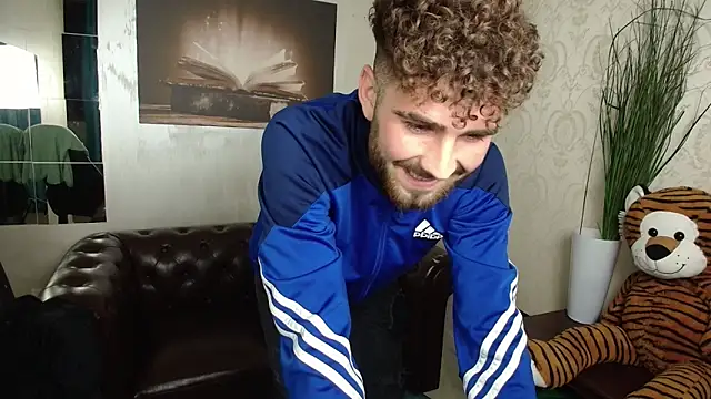 KyloEast's Live XXX Chat